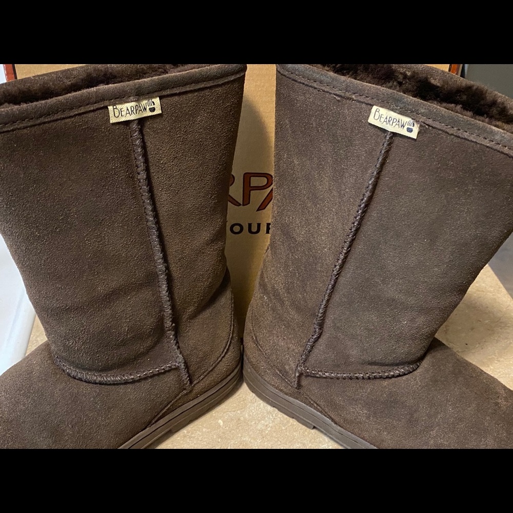 Boots - Picture 6 of 9